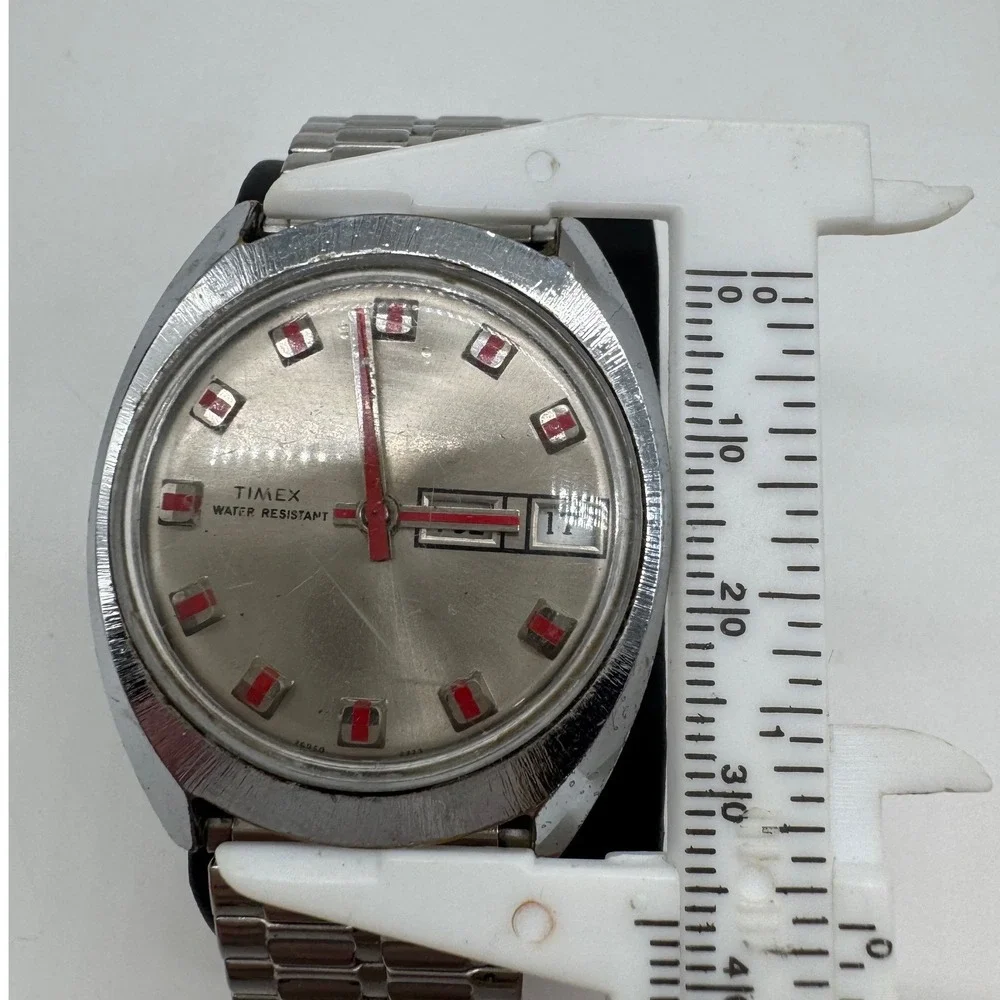 Vintage Timex Water Resistant Day Date Watch Red Markers Speidel Band 36mm
